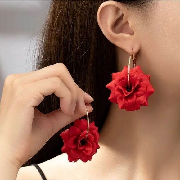 Hoop Earrings with Elegant Red Flower Design Unique and Bohemian Style - Picture 1 of 5
